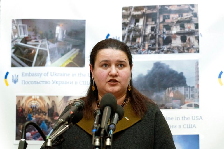 Ukrainian ambassador: Russia ‘handing out gas masks’ ahead of potential chemical attack