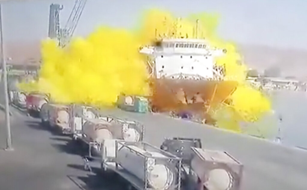 Toxic chlorine gas leak kills 13 in Jordan port accident