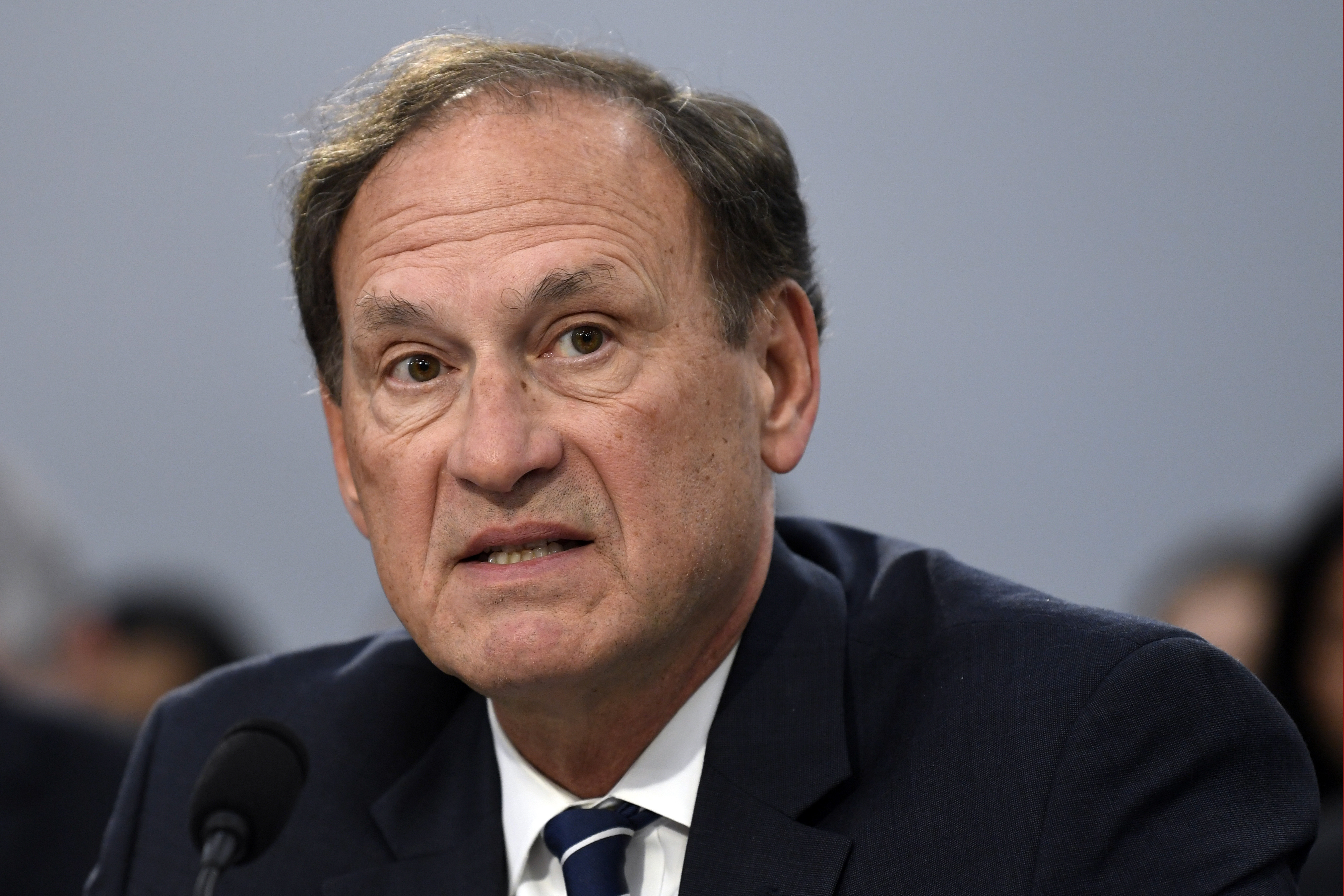 Justice Samuel Alito accepted luxury vacation from billionaire with cases before Supreme Court: Report