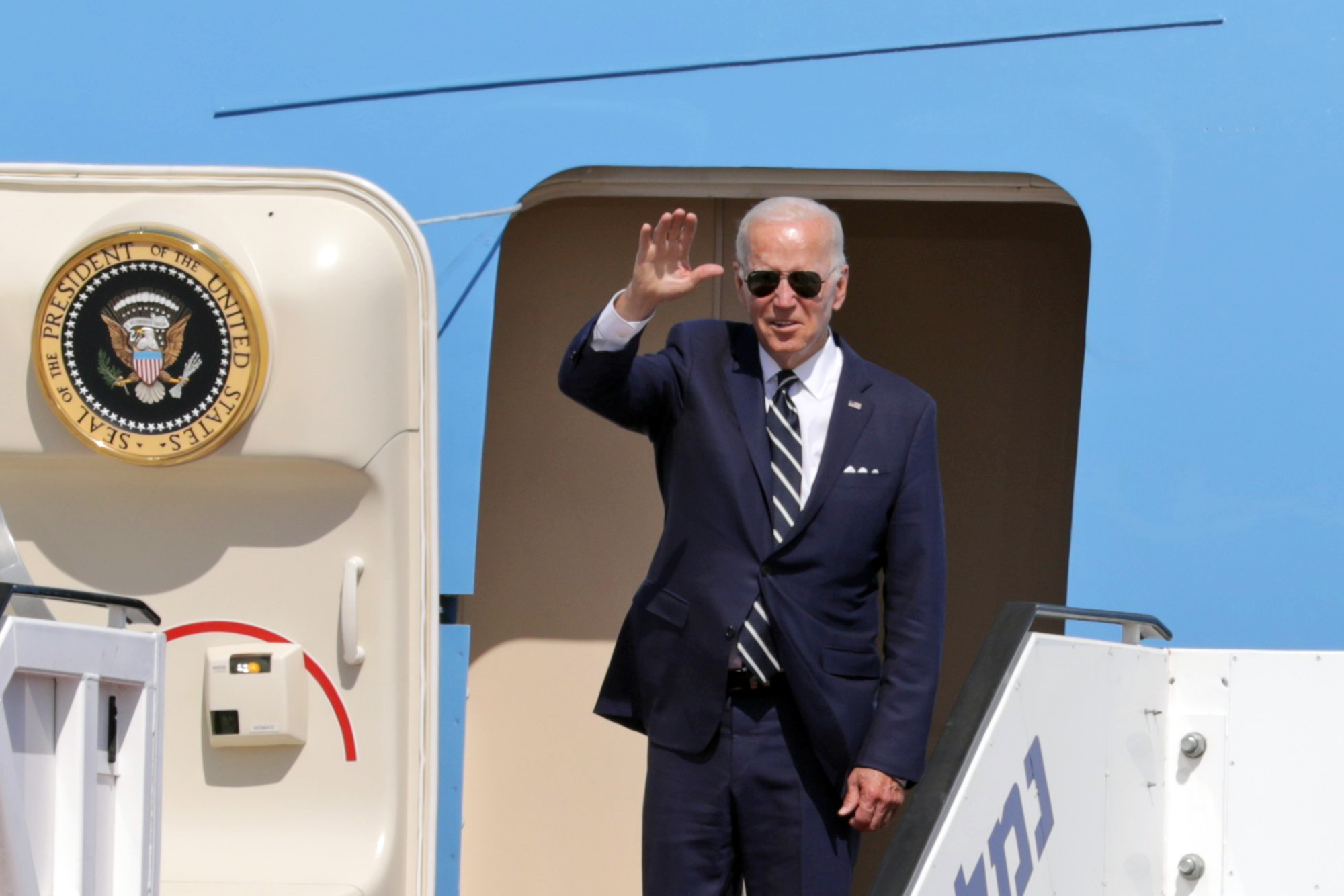 Biden promises ‘strong’ executive action on climate after Manchin spurns bill