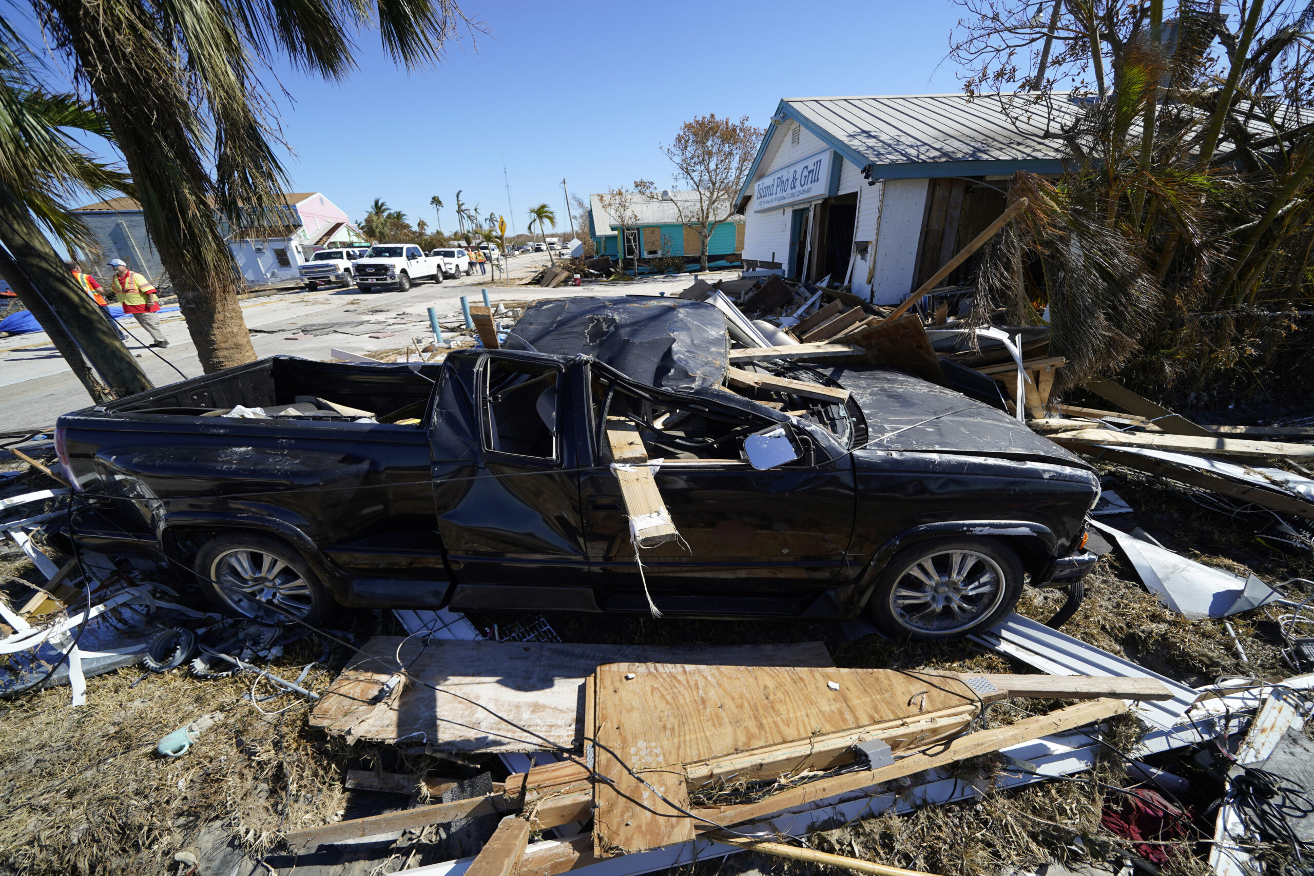 Florida looting suspects arrested amid Hurricane Ian aftermath