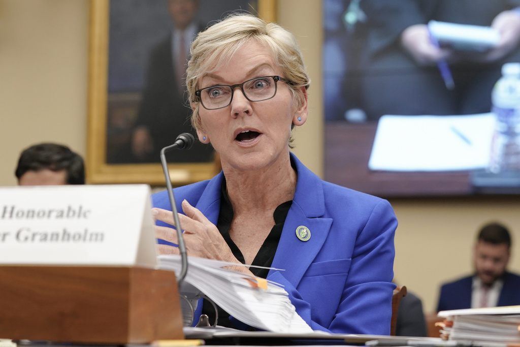 DOE finalizes efficiency rules for fridges and freezers