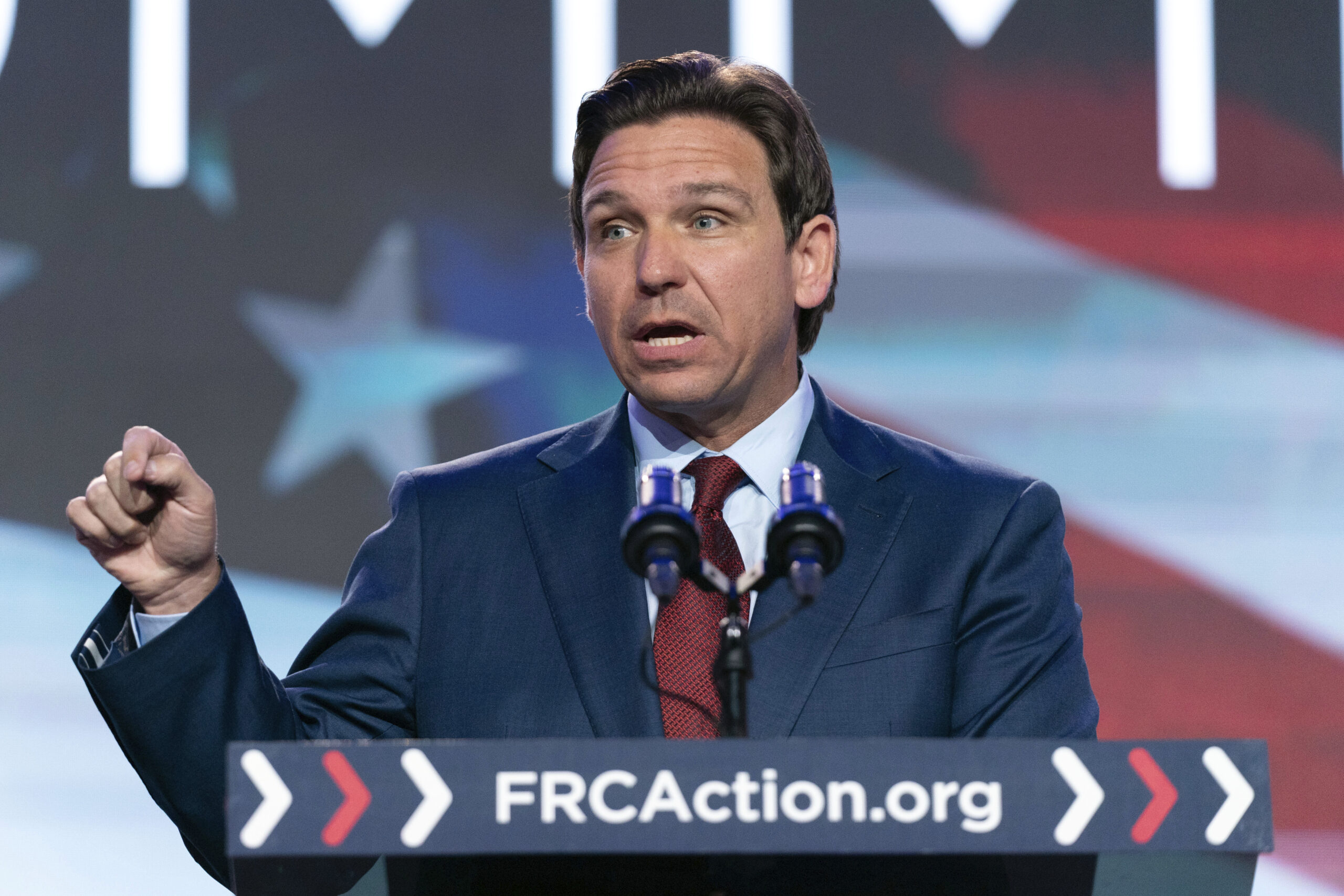 DeSantis relocating a third of staff to Iowa after $15 million quarterly haul