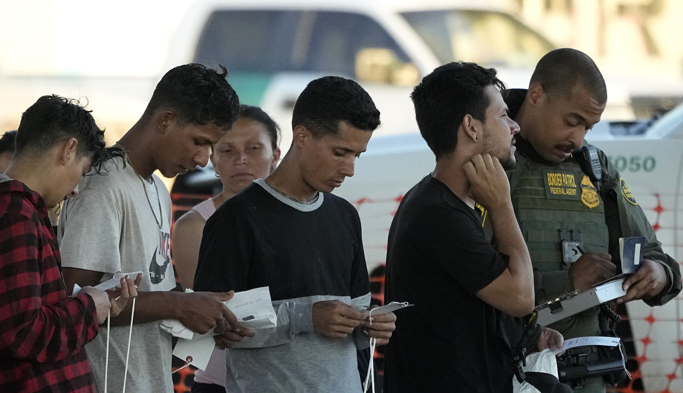 Border arrests of illegal immigrants with criminal records hit new high in 2023