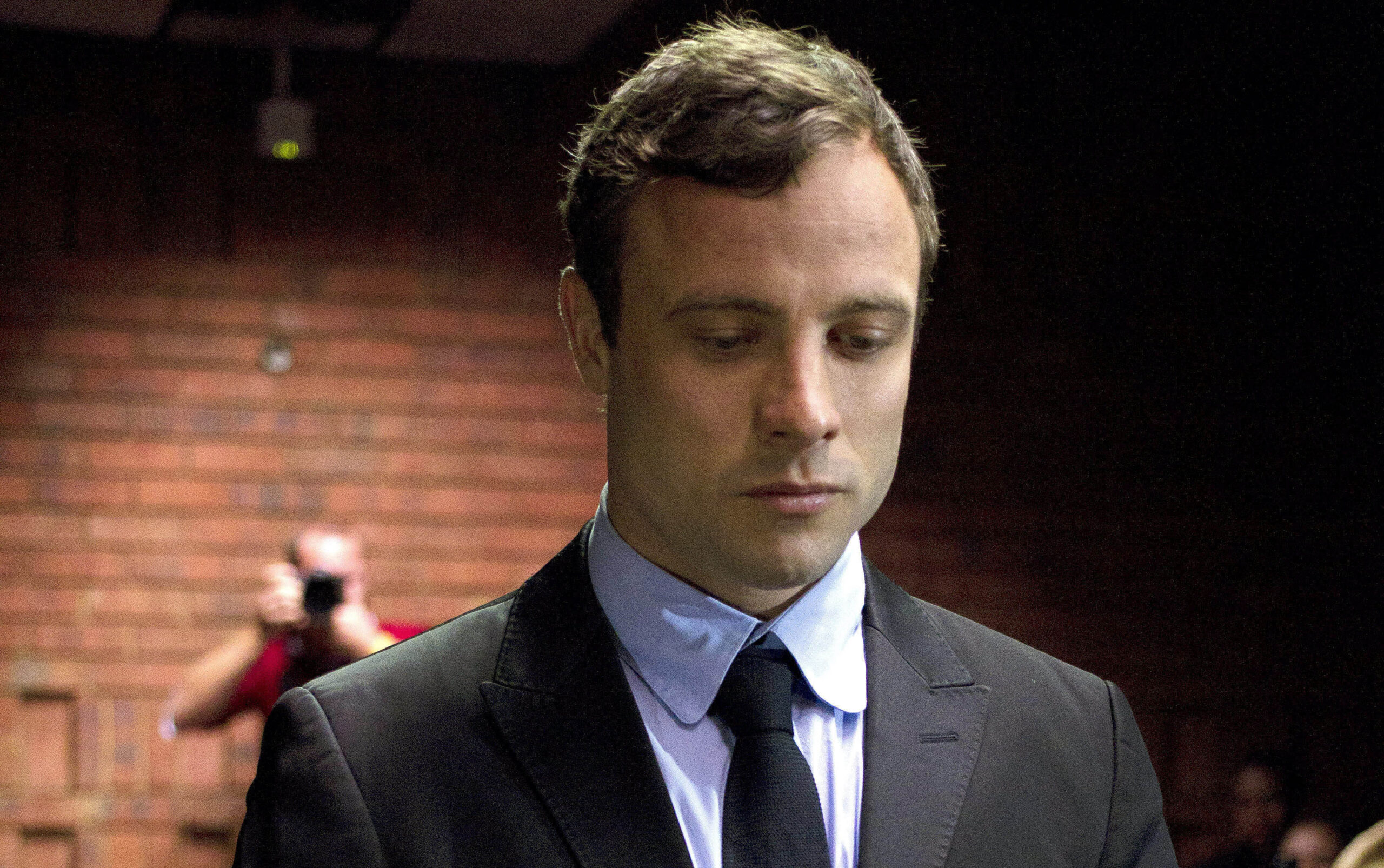 Bakery apologizes for bad taste Pistorius cookies