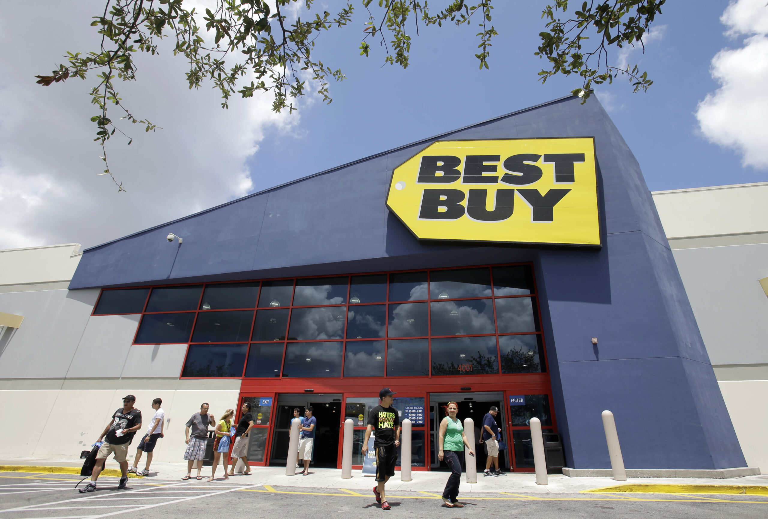 Retail chains remove Chinese surveillance technology from shelves