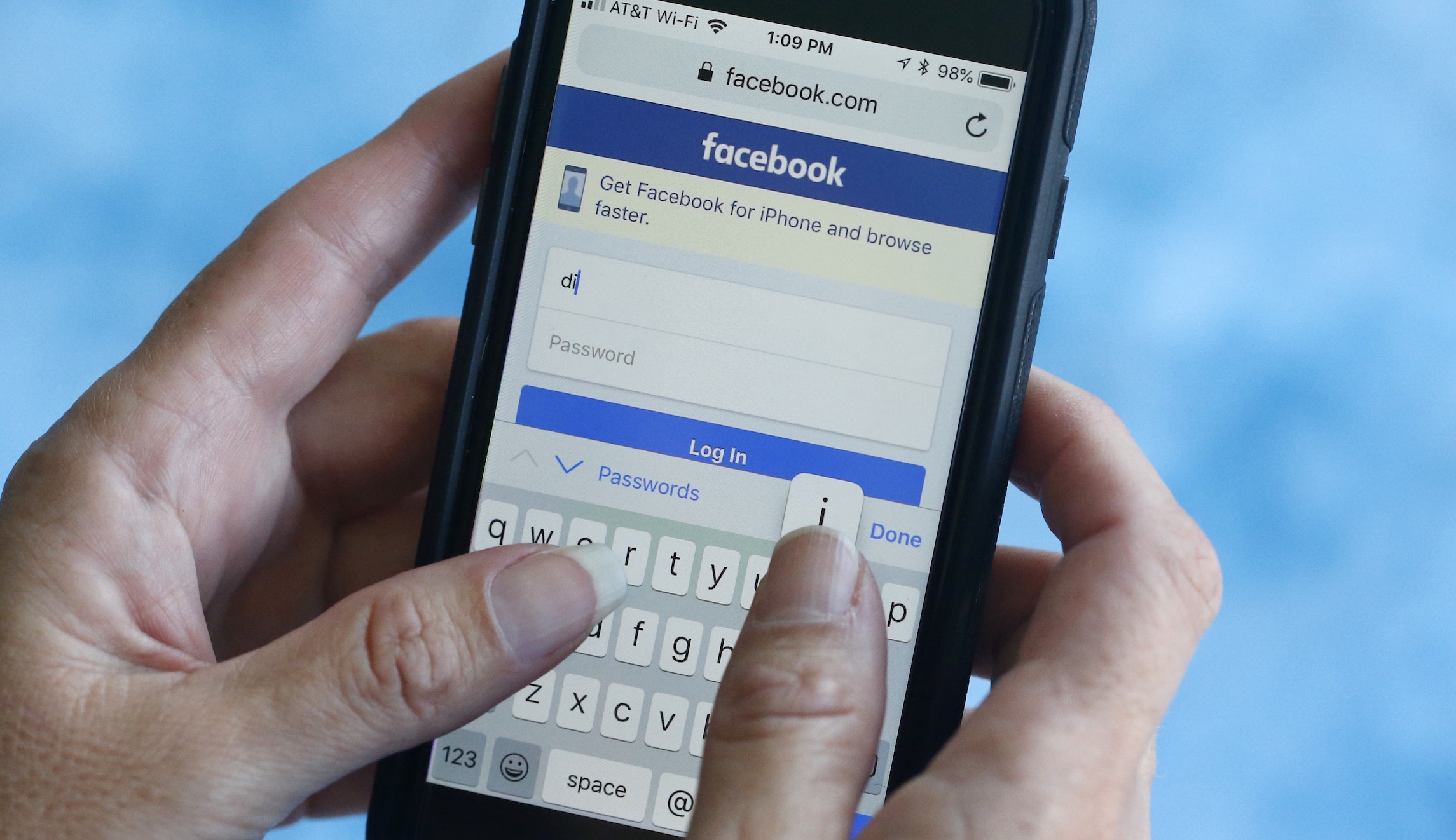Facebook is cutting its own throat by exposing users’ private data