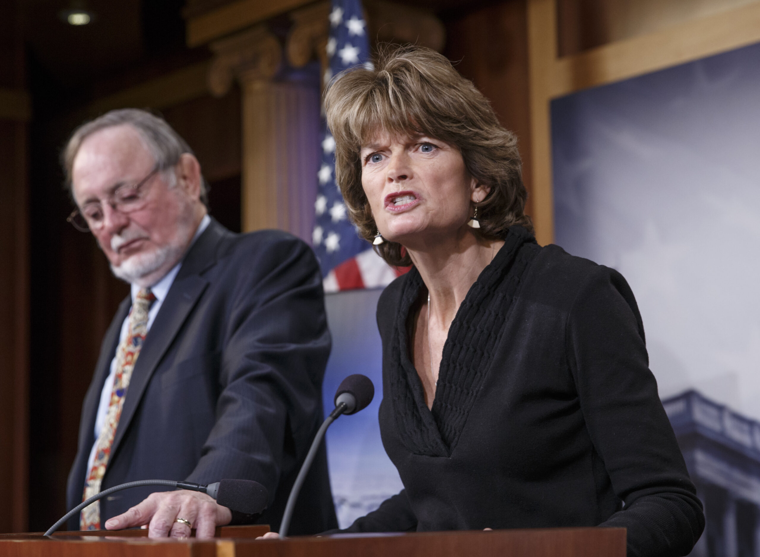 Senate panel advances broad energy bill
