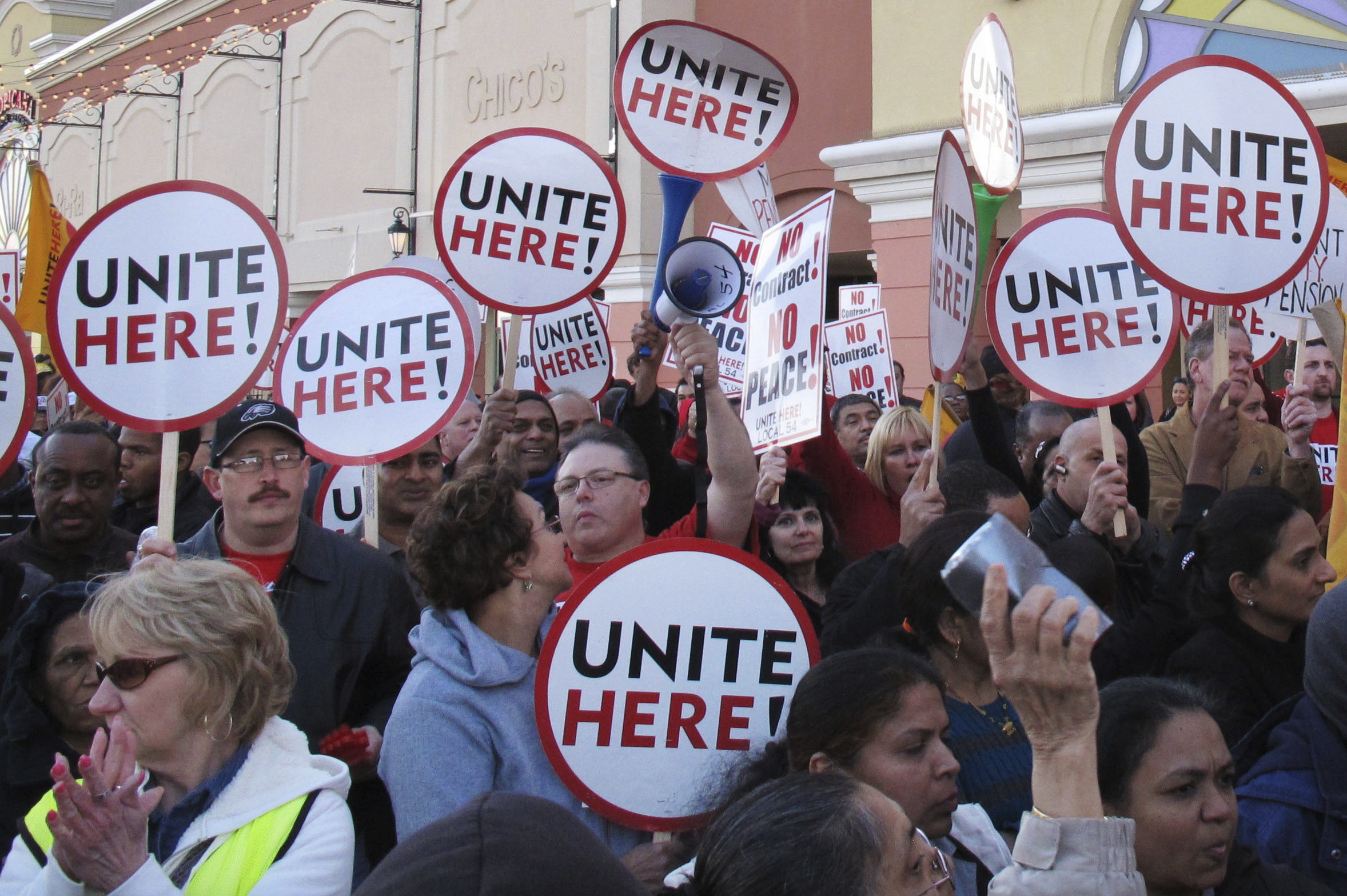 Union launches Obamacare accountability website