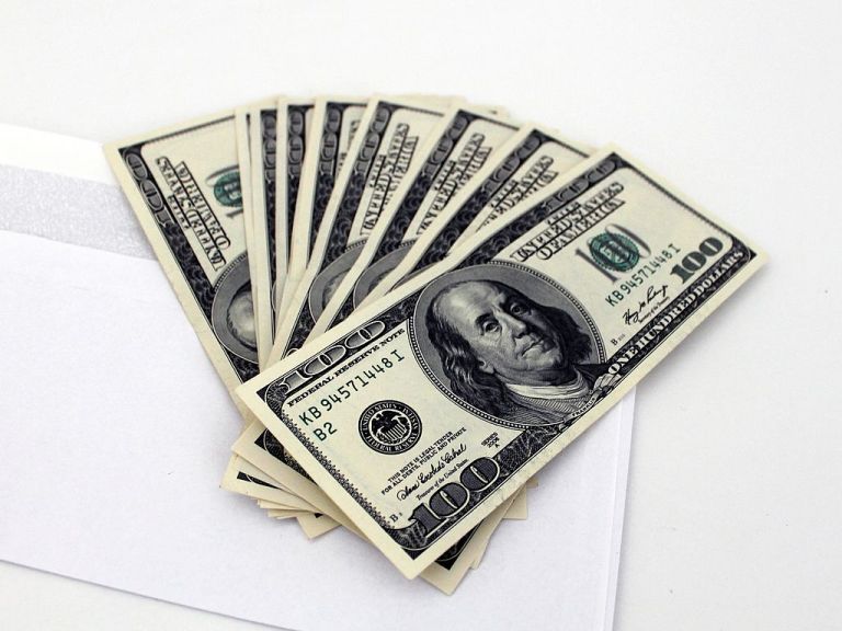 Moustafa Ahmed Ibrahim of Harrisonburg, Va., was charged with giving $15,000 in bribes to two General Services Administration officials from October 2007-November 2009. (Wikimedia Commons)