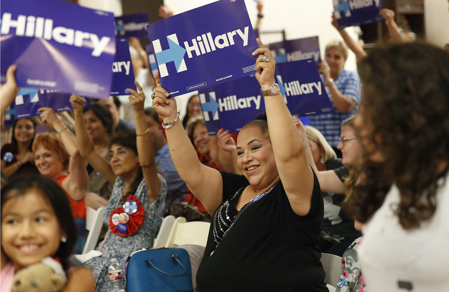 Clinton winning Hispanics in a landslide