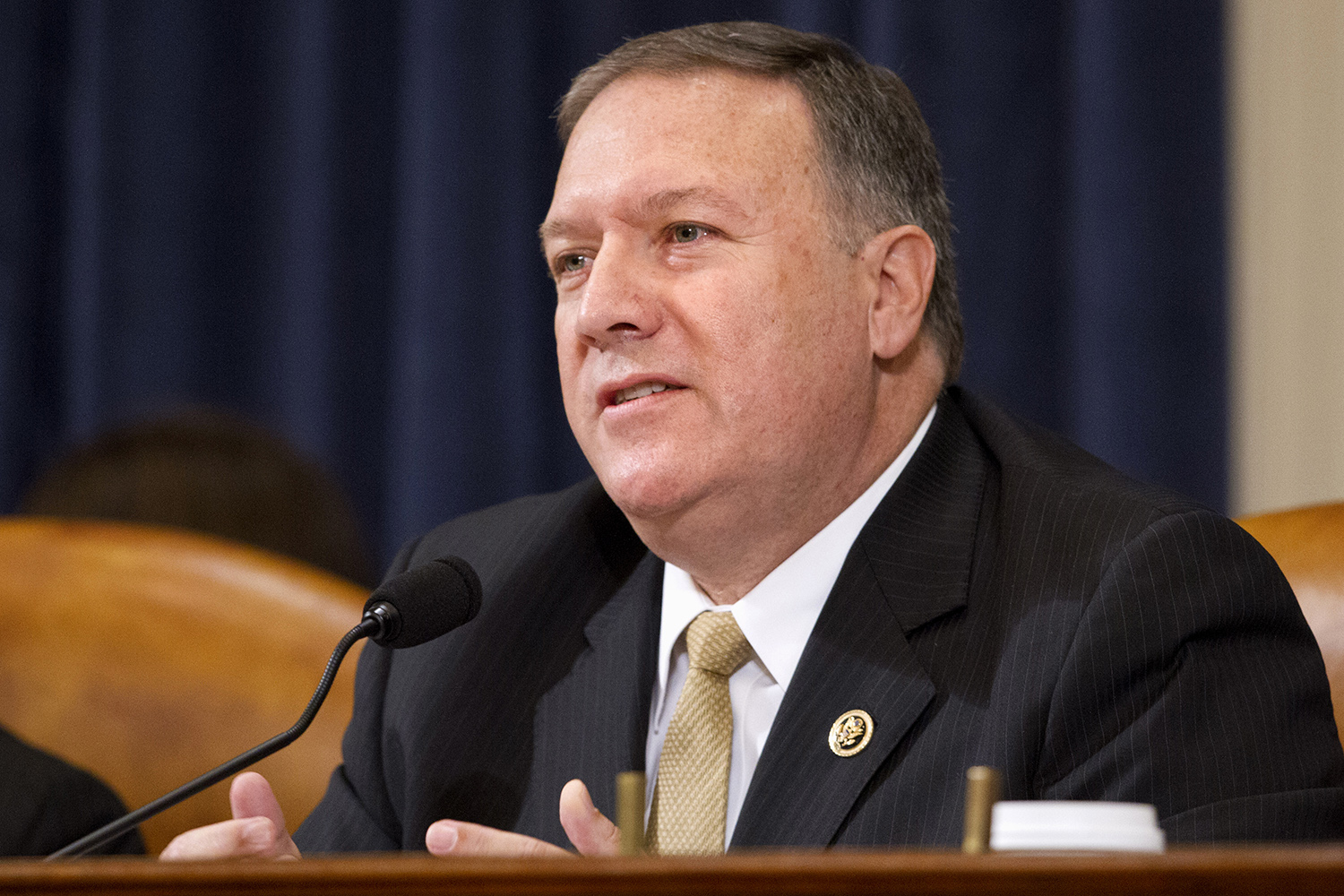 Senate intel panel loses power while discussing Russian hacking