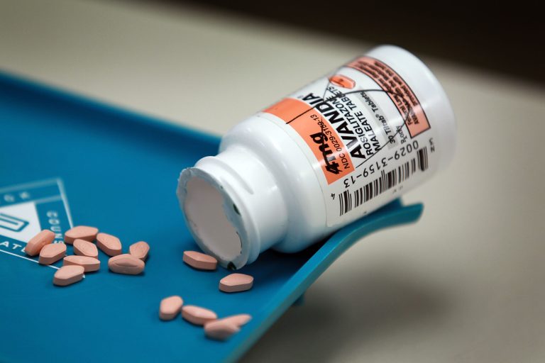 A bottle and pills of the diabetes drug, Avandia. (Photo by illustration Joe Raedle/Getty Images)