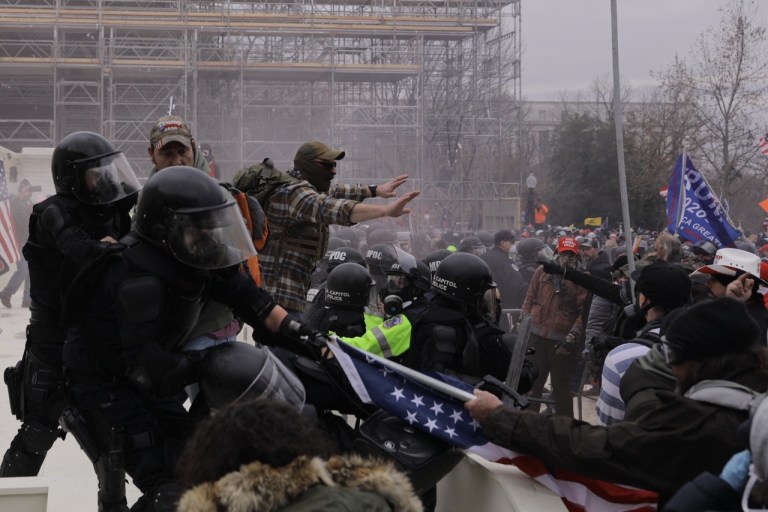 Former Capitol Police officer gets probation for trying to help Jan. 6 rioter evade charges