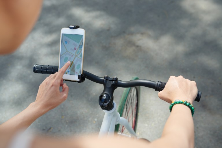 British cyclist breaks world record with massive GPS Picasso outline