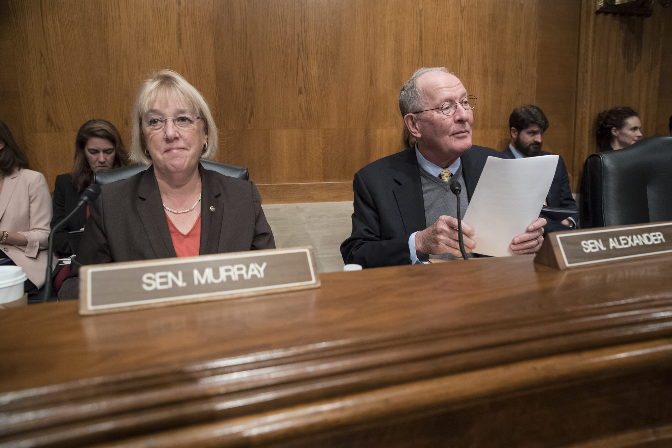 Congress angry about inferior treatment for opioid abuse