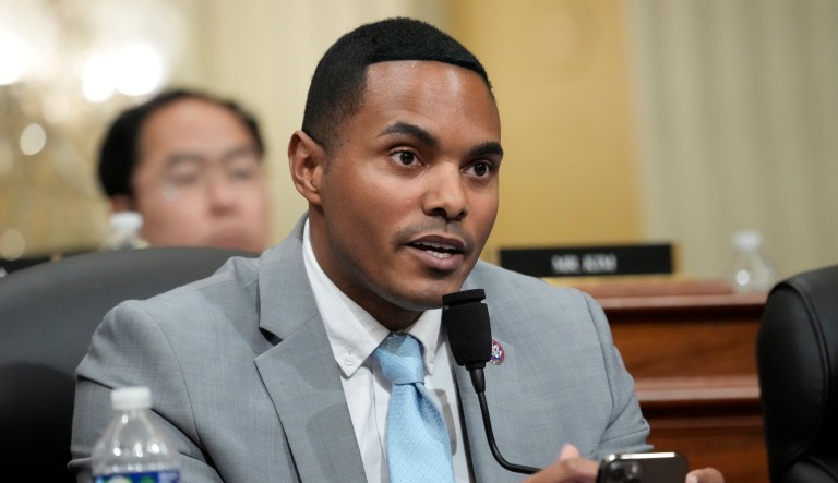 House Democrat calls for ethics review over Qatar gifting Trump a private jet