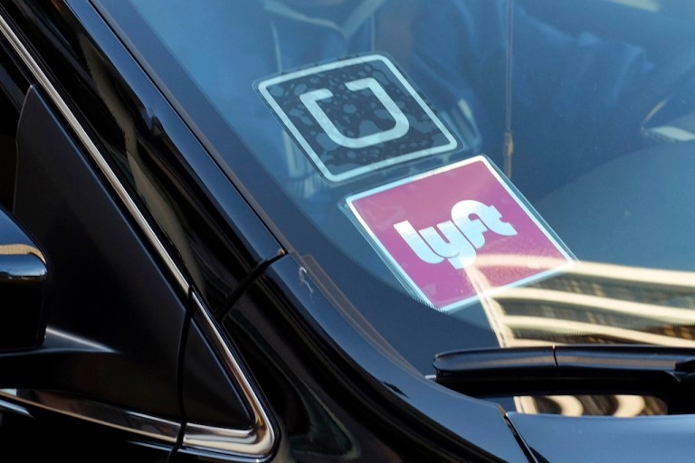 Minnesota governor signs pay raise for Uber and Lyft drivers, keeping companies in the state