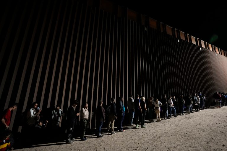 In few stops, Arizona border agents seize enough lethal drugs to kill 28.5 million