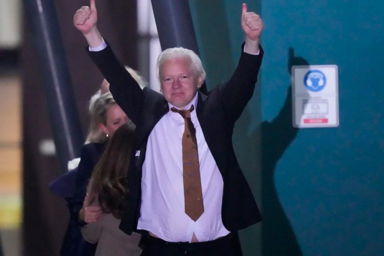 Republicans split on Assange plea deal