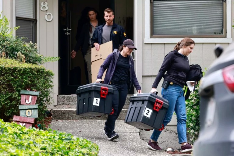 FBI raids home of Oakland mayor
