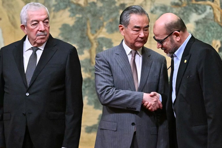 Hamas and Fatah sign agreement in Beijing