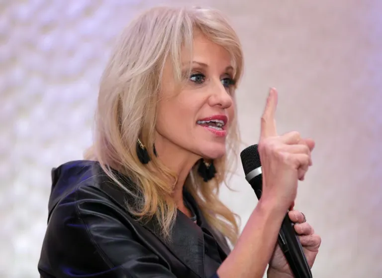 Kellyanne Conway presses Trump for ‘fewer insults’ in bid for ‘winning formula’
