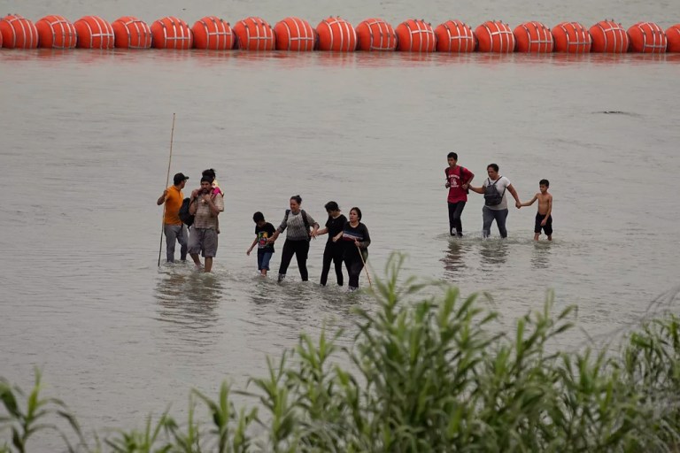 Migrants_ border_crisis