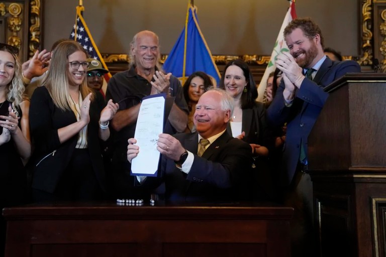 Jesse Ventura defends Tim Walz amid ‘despicable’ military service record attacks