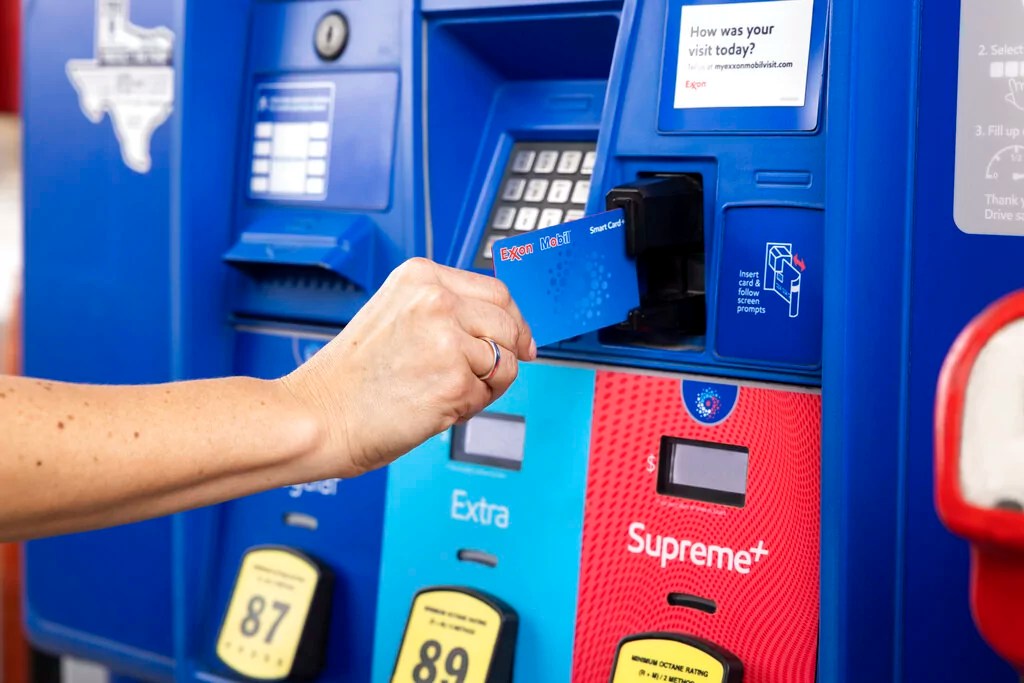 Gas prices: Slight increase at the pumps in the middle of workweek