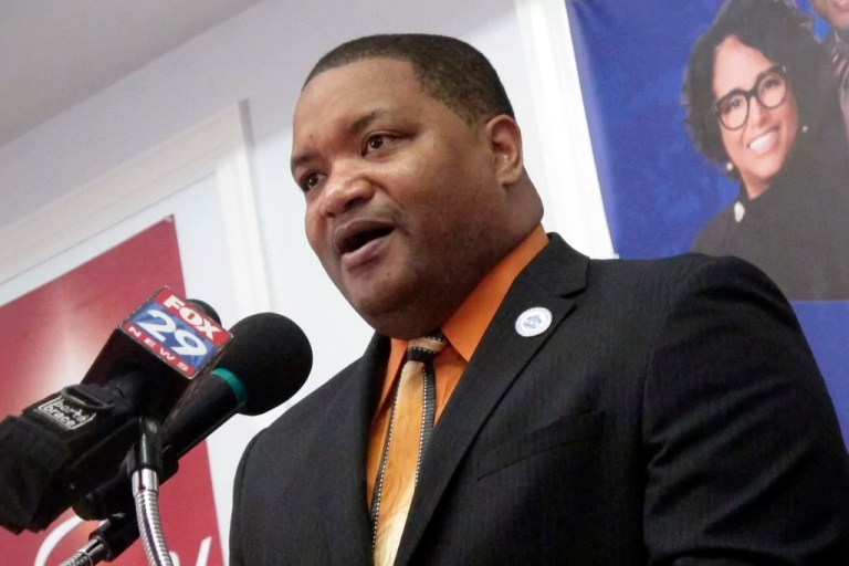Atlantic City mayor indicted for allegedly abusing underage daughter