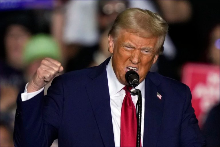 Final week farce: Trump Puerto Rico ‘garbage’ protest flops