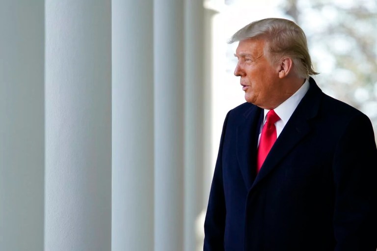 Donald-Trump-vxvv1b1.webp