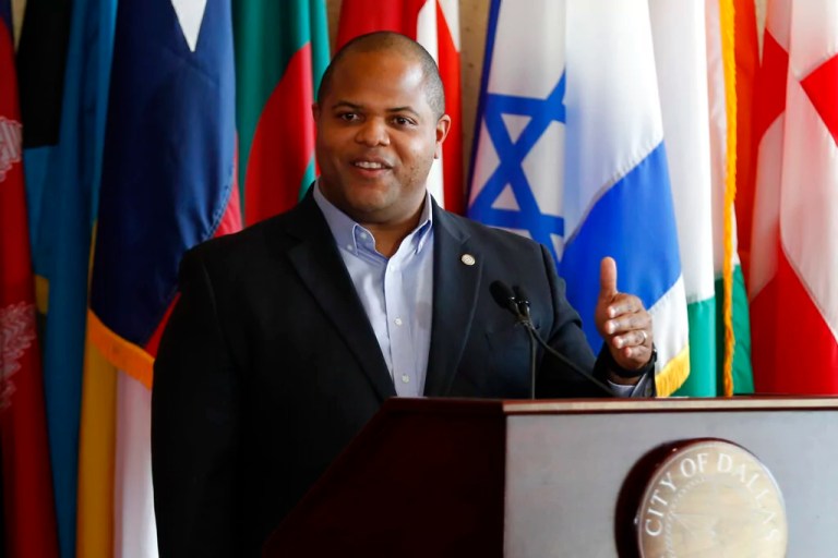 Dallas mayor who abandoned Democratic Party says more will follow
