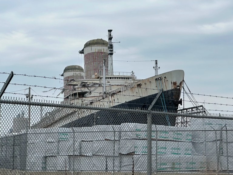 Trump should help save the SS United States