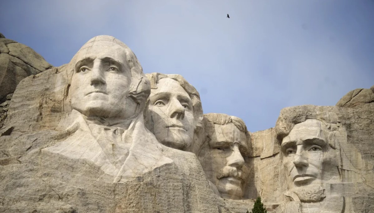 White House suggests ‘no better addition’ to Mount Rushmore than Trump