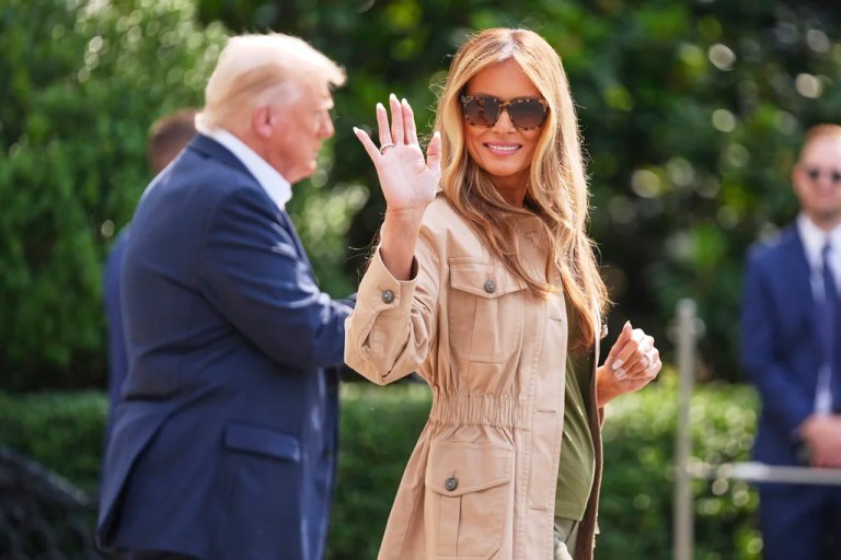 Melania Trump waving