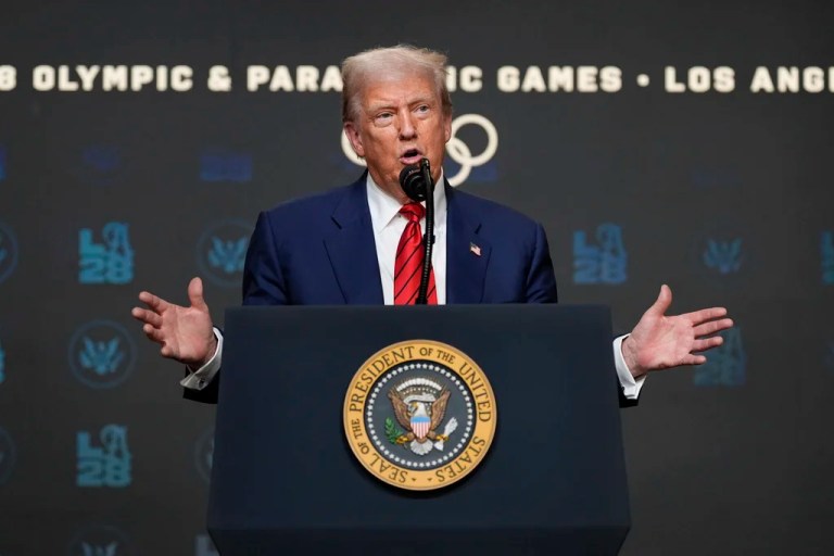 Trump donates first paycheck of second term to White House Historical Association