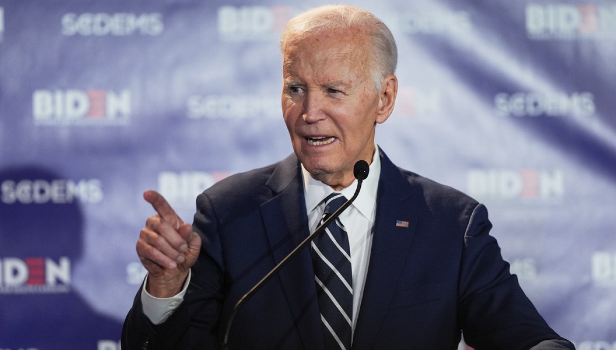 Joe Biden attacks Trump and defends his record at Maryland Democratic Party gala
