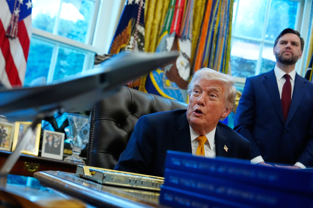 Trump says former president praised his Iran strikes, but all four issue denials