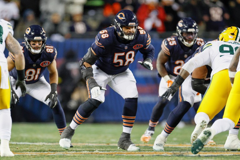 Chicago Bears offensive tackle Darnell Wright (58) blocks during an NFL football game.