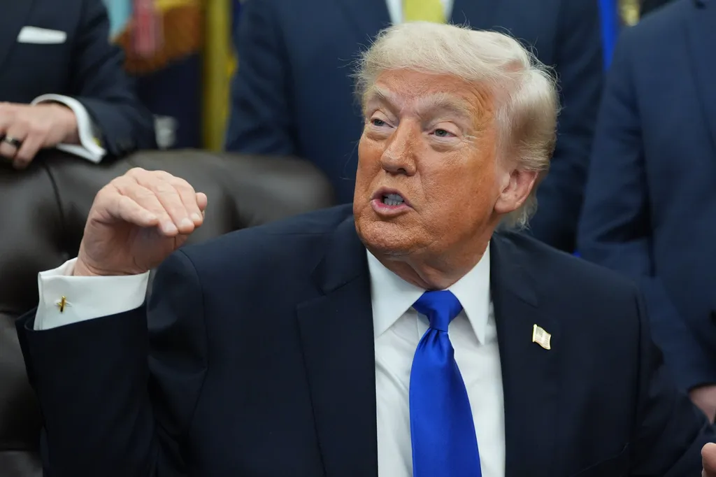 Appeals court allows Trump to collect 10% global tariffs for now