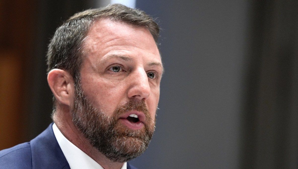 Markwayne Mullin reaffirms Haitian deportation stance after apparent backtrack
