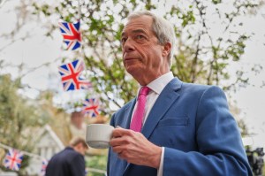 Nigel Farage squirms in spotlight as British press hounds him over £5M ‘gift’ from crypto billionaire