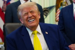 Trump bringing an entourage and security disruptions to Game 3 of Knicks-Spurs