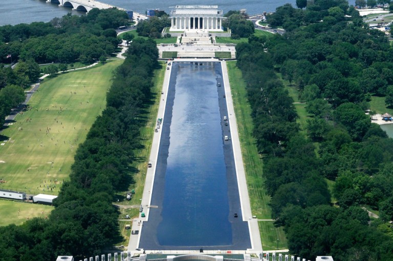 Lincoln Memorial Reflecting Pool.