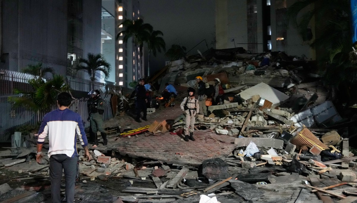Over 100 Venezuelans deported from US hours before quakes missing in hotel collapse
